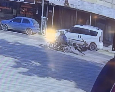 Motosiklet ile bisiklet çarpıştı: 2 yaralı
