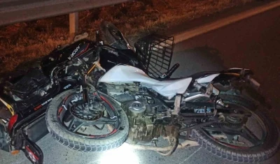 Motosiklet ile elektrikli bisiklet çarpıştı: 2 ağır yaralı
