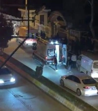 Motosiklet ile otomobil &ccedil;arpıştı: 2 yaralı