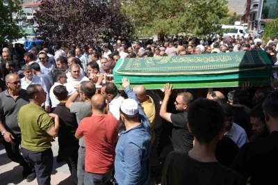 Motosiklet kazasında vefat eden motosiklet camiasının sevilen ismi son yolculuğuna uğurlandı
