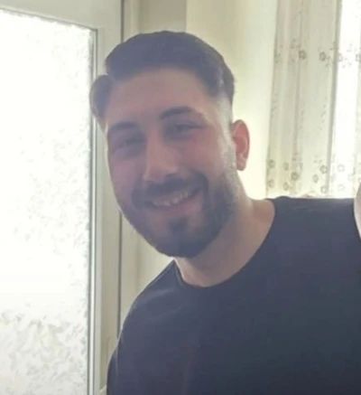 Motosiklet park halindeki otomobile &ccedil;arptı: 1 &ouml;l&uuml;
