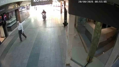 Motosiklet sürücüsü ölümden döndü
