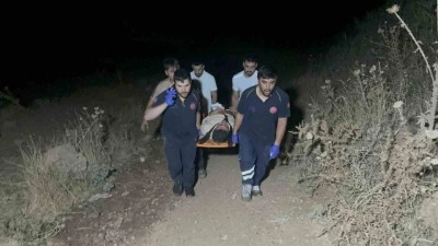 Motosiklet uçurumdan yuvarlandı: 1 Ağır yaralı