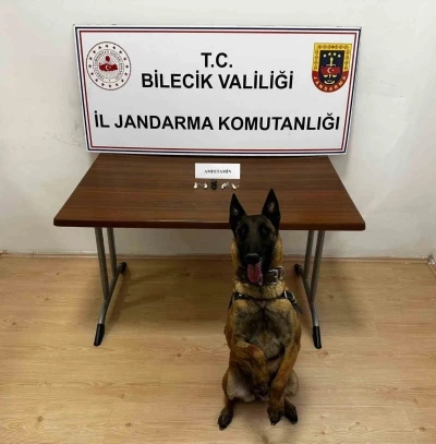 Motosikletli uyuşturucu sevkiyatına operasyon: 2 ş&uuml;pheli yakalandı
