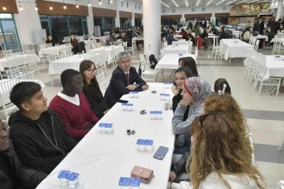MSK&Uuml;&rsquo;de &ouml;ğrenciler ve personel iftar sofrasında bir araya geldi
