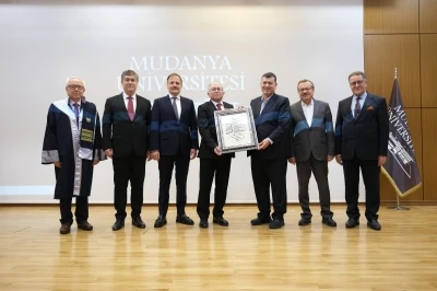 Mudanya &Uuml;niversitesi&rsquo;nde yeni rekt&ouml;r Prof. Dr. Ahmet Kesik oldu
