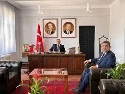 Müdür Dikmen’den Kaymakam Ünal’a hayırlı olsun dileği
