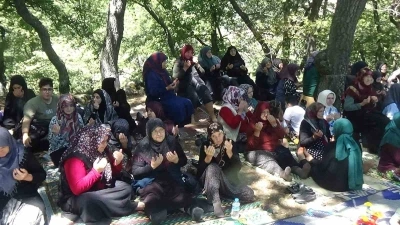 Mudurnu’da Hacet Bayramı coşkusu: Yüzlerce kişinin katılımıyla kutlandı
