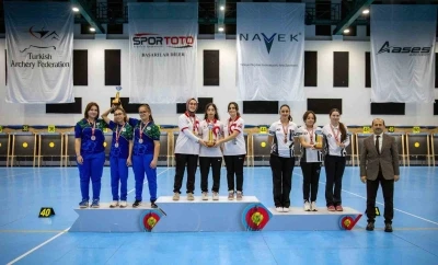 Muğla B&uuml;y&uuml;kşehir ok&ccedil;ularından kış kupasında iki G&uuml;m&uuml;ş madalya
