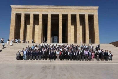 Muğla Büyükşehir, şehit yakını ve gazileri Anıtkabir’e götürdü
