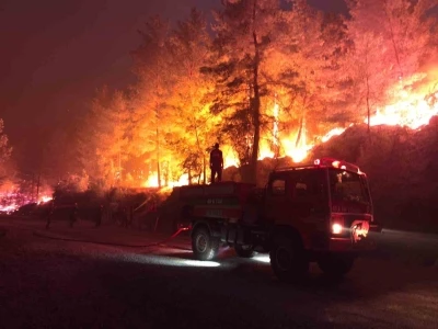 Muğla’da alevli gece

