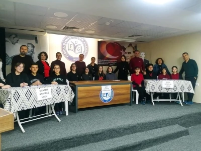 Muğla&rsquo;da İstiklal Marşı bilgi yarışması sonu&ccedil;landı
