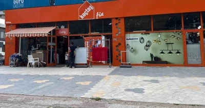 Muğla&rsquo;da Ko&ccedil; Holding&rsquo;e bağlı Ko&ccedil;taş&rsquo;a taşlı saldırı

