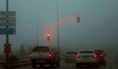 Muğla&rsquo;da yağmur sonrası yoğun sis ulaşımı olumsuz etkiledi
