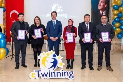 Muğla&rsquo;nın eğitim yıldızları &ouml;d&uuml;llendirildi
