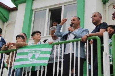 Muğlaspor Başkanı Kıyan&ccedil;&rsquo;tan taraftara "k&uuml;f&uuml;rs&uuml;z trib&uuml;n" &ccedil;ağrısı
