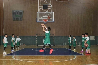 Muğlaspor basketbolda gen&ccedil; yetenekleri yetiştiriyor
