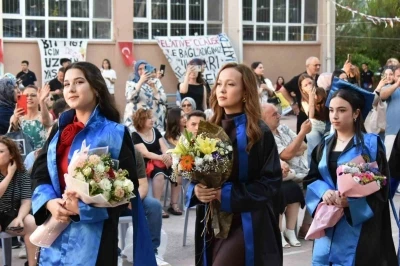 Muharrem Hasbi Anadolu Lisesi&rsquo;nde mezuniyet sevinci
