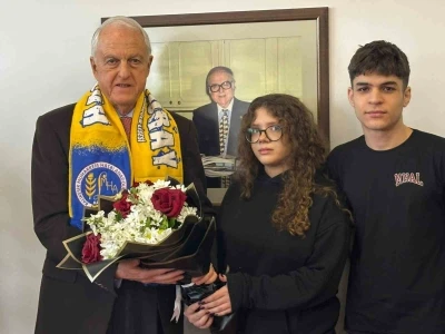 Muharrem Hasbi Anadolu Lisesinden Yırcalı&rsquo;ya teşekk&uuml;r
