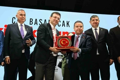 Muhittin B&ouml;cek&rsquo;ten cezaevinde ek ifade: "Ekrem İmamoğlu benden 15 milyon Euro istedi, 5 milyonu havala sistemiyle g&ouml;nderdim"
