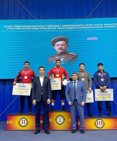 Muhittin Emre Helvacı&rsquo;dan g&uuml;m&uuml;ş madalya
