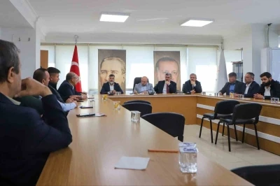 Muhtarlar talep ve şikayetlerini milletvekillerine ilettiler
