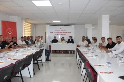 Muhtarlarla sosyal hizmet iş birliği masaya yatırıldı
