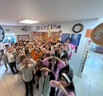 Muradiye’de Dünya Çocuk Hakları Günü Kutlandı
