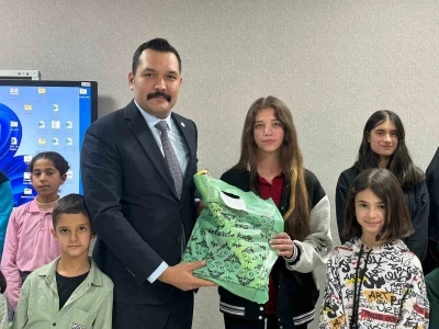 Muradiye’de &quot;Kitap Okuma Yarışması&quot; ödül töreni
