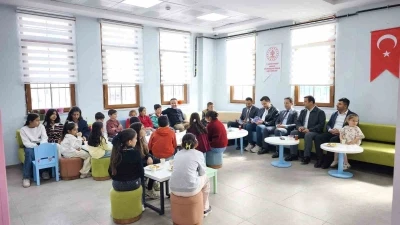Muradiye&rsquo;nin minik yazarları ilk imzalarını attı
