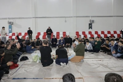 Murat Dağı Gençlik Kampı’nda gece etkinliği
