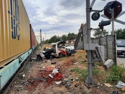 Muratlı’da hemzemin geçitte kaza: 1 yaralı
