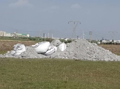 Muratlı&rsquo;da mera alanına atık d&ouml;k&uuml;ld&uuml;
