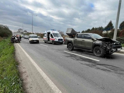 Muratlı Sanayi Sitesi &ouml;n&uuml;nde trafik kazası: 1 yaralı
