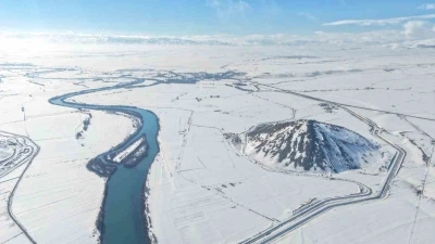 Muş Piramidi kış manzarasıyla mest etti
