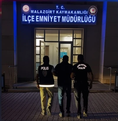 Muş&rsquo;ta 10 yıl 8 ay hapis cezası bulunan firari h&uuml;k&uuml;ml&uuml; yakalandı

