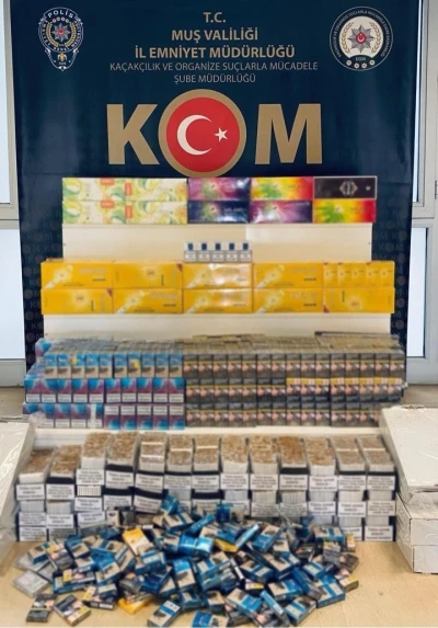 Muş&rsquo;ta 2 bin 216 paket g&uuml;mr&uuml;k ka&ccedil;ağı sigara ele ge&ccedil;irildi

