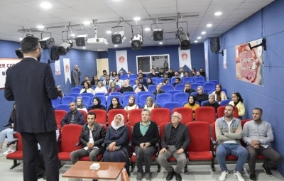 Muş’ta Aile ve Sosyal Hizmetler İl Müdürlüğü personeline travma eğitimi
