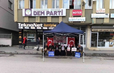 Muş’ta annelerin evlat nöbeti devam ediyor
