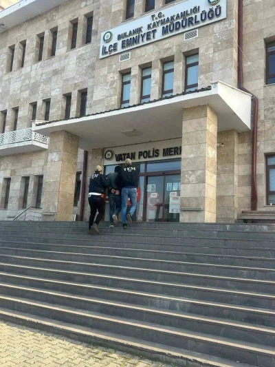 Muş&rsquo;ta aranan 2 h&uuml;k&uuml;ml&uuml; yakalandı
