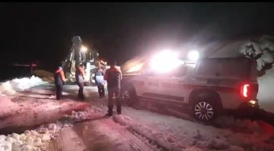 Muş&rsquo;ta fırtınada mahsur kalan AFAD ekipleri kurtarıldı
