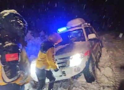 Muş&rsquo;ta hasta &ccedil;ocuğa ulaşmak i&ccedil;in ekipler seferber oldu
