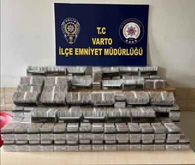 Muş&rsquo;ta ka&ccedil;ak sigara operasyonu: Bin 766 paket ve 35 bin makaron ele ge&ccedil;irildi
