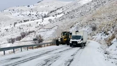Muş&rsquo;ta mahsur kalan 20 ara&ccedil; kurtarıldı
