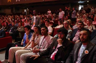 Muş’ta &quot;12. Uluslararası Onkoloji Günleri&quot; başladı
