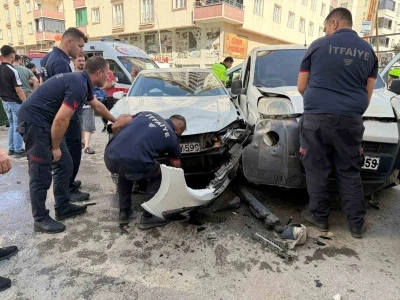 Muş’ta trafik kazası: 1’i çocuk 3 yaralı

