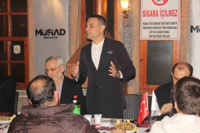 M&Uuml;SİAD Antalya&rsquo;dan iş d&uuml;nyasını buluşturan dost meclisi etkinliği
