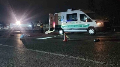 Mustafakemalpaşa&rsquo;da aracın &ccedil;arptığı yaya hayatını kaybetti
