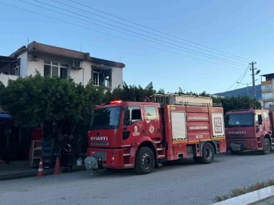 M&uuml;stakil ev alevlere teslim oldu
