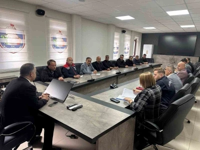 Mut&rsquo;ta 2026 kayısı hasadı değerlendirildi
